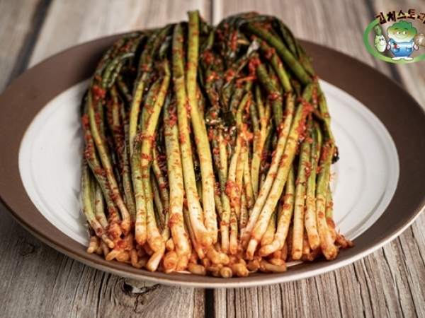 (김치스토리) 전라도식 생 쪽파김치 1kg 국내산 양념 / 태양초 고춧가루·천일염